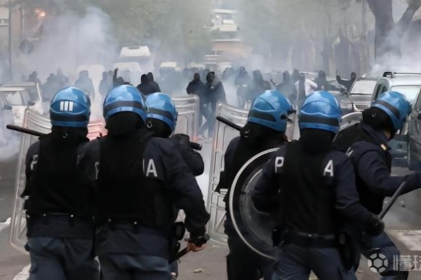 意媒：维罗纳球迷暴力案17人被禁赛，相关调查仍在继续