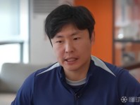 郑龙：颜卓彬态度与防守状态很好，但他仍然需要适应中超强度
