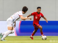 国足vs新加坡身价对比：国足身价达新加坡三倍，王钰栋、塞鸟最高