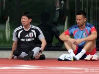 吉田麻也：没有什么舞台能比得上国家队赛场，这份工作太棒了