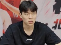 杨瀚森谈“吃火锅不训练”传闻：没照片你就当我在没训练得了