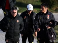 记者：很多U23球员未来是考察重点，但当前并不在国足框架内