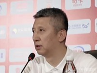 郭士强：失误太多没能全场保持专注，热身赛是为考察和锻炼年轻人