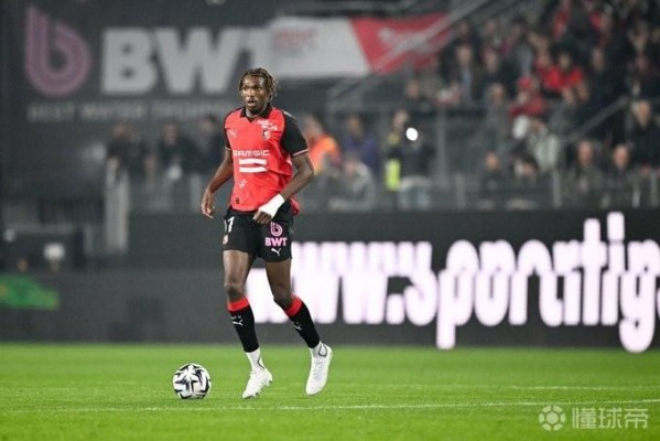 德天空：切尔西从未谈妥雅凯转会，曼联曾想截胡但未能成功