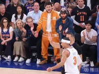 夺少？ESPN：尼克斯拍卖场边座位，最终以100万美元售出