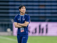 记者：三镇放弃到上海体育场适应场地，战申花仍由邓卓翔指挥