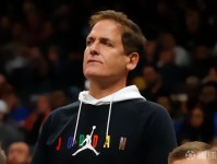 库班：库里6200万年薪并不疯狂，NBA很快会有1亿年薪的合同