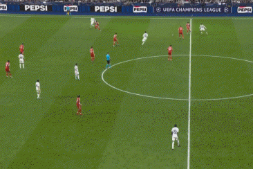 阿诺德代表皇马在欧冠助攻，为第4名达成此成就的英格兰球员