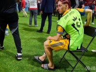 两天前刚进大名单！加拿大国脚弗洛雷斯ACL受伤无缘世界杯