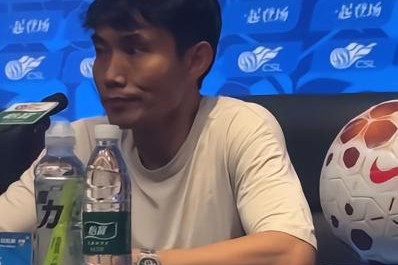 郑智：雷森德已经去医院了，希望他别遭受重伤