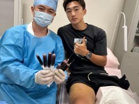 新鹏城玄智健晒治疗照：从大腿抽了八管积液🤪