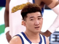 贾磊：孙铭徽带伤坚持状态不佳，主帅王博正面临艰难的选择