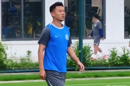 记者：2022年年初李松益就差点加盟申花，但因转会禁令告吹