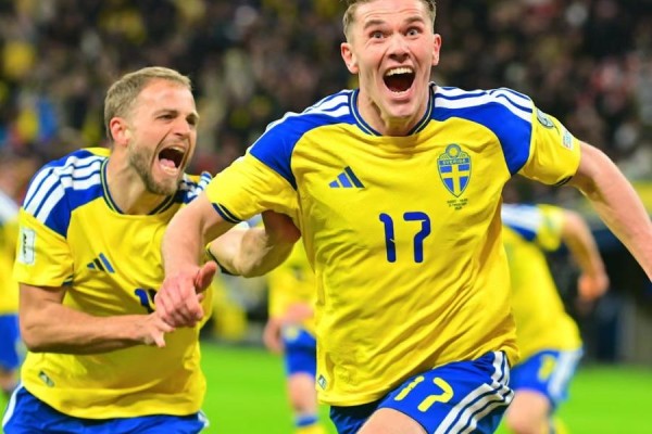 火力全开，哲凯赖什附加赛2场进4球带领瑞典挺进世界杯