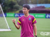 专访木塔力甫梯队教练谭博：像当木匠一样做青训